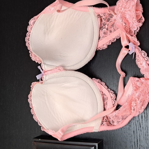 Victoria's Secret Push up lace padded bra size 34C - Picture 7 of 13